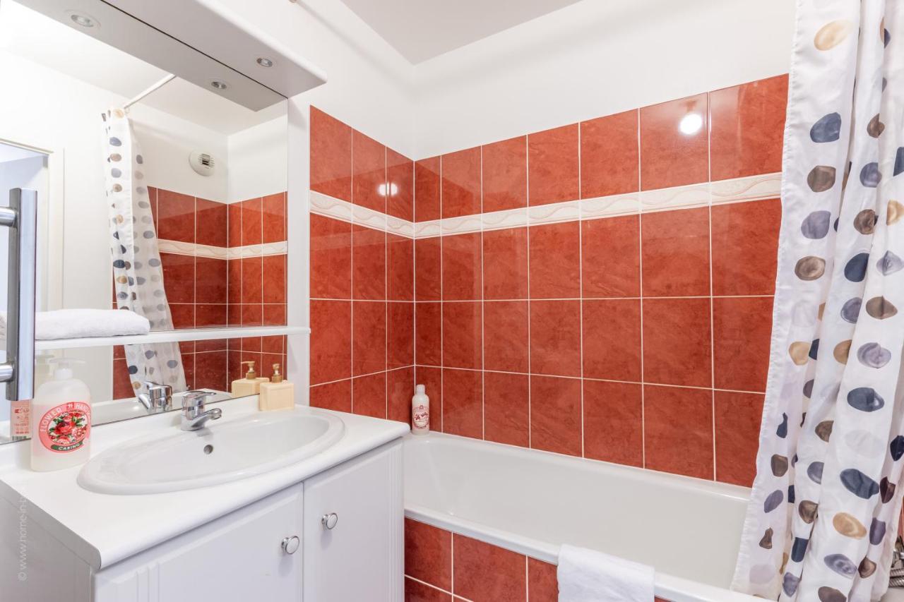 Апартаменти Luxe Flat For 7 - Fairytale Factory Бюссі-Сен-Жорж Екстер'єр фото